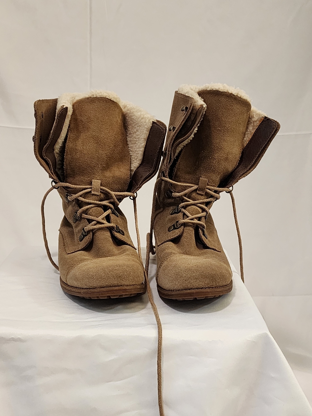 UGG Gradin Women's Chestnut Suede Lace-Up Combat Boots with Shearling